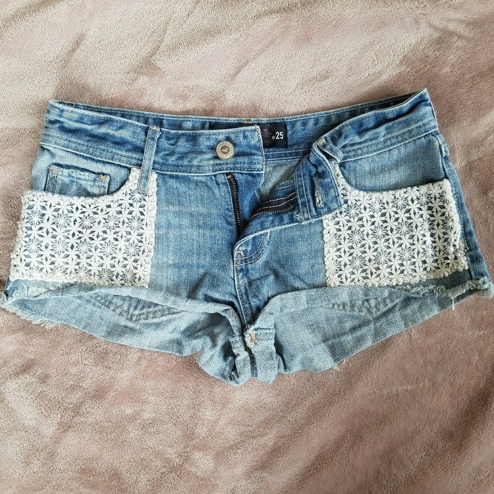 Hollister low rise denim cheeky short shorts 1